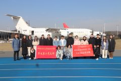 <b>自考学生“一校两地心连心，党员行动共发展”</b>